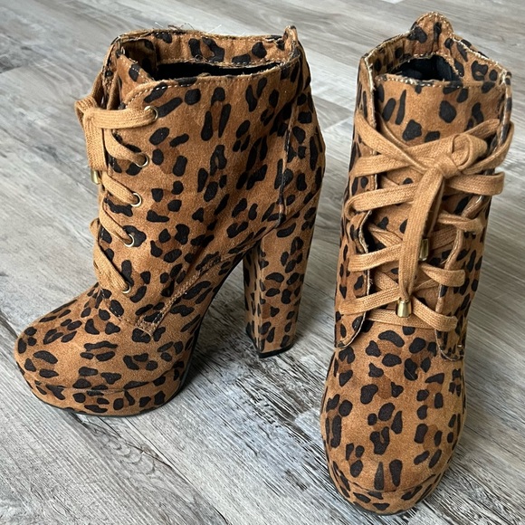 Leopard Print Platform Booties - Picture 1 of 5